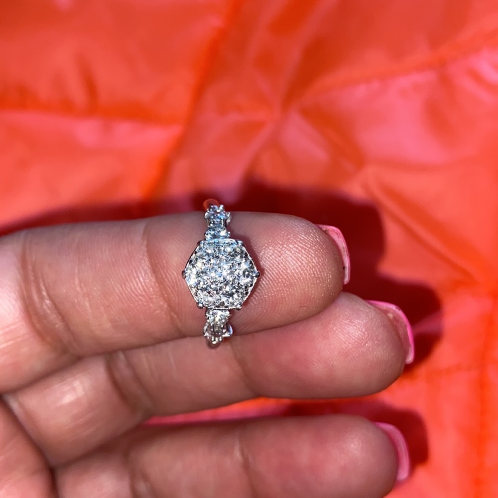 14k Solid Gold Diamond Ring - image 3